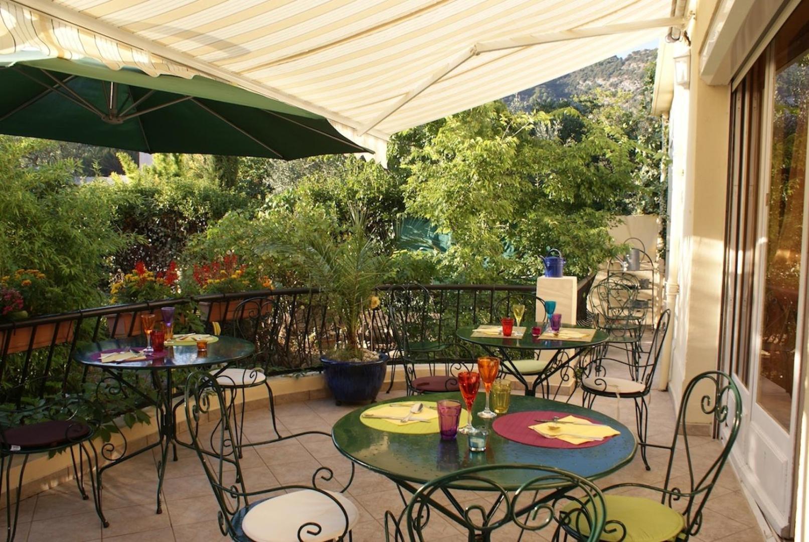 Hotel Restaurant Les Oliviers Nyons Εξωτερικό φωτογραφία