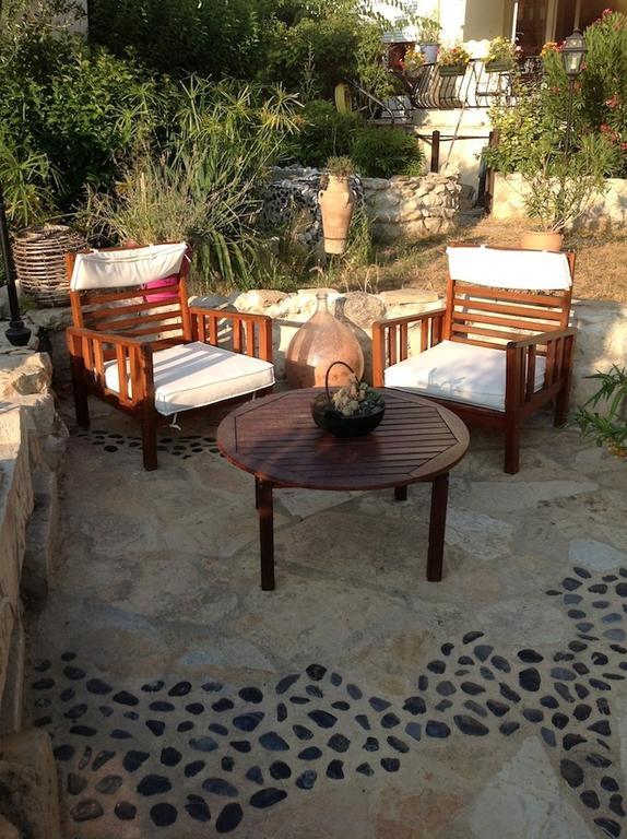 Hotel Restaurant Les Oliviers Nyons Εξωτερικό φωτογραφία