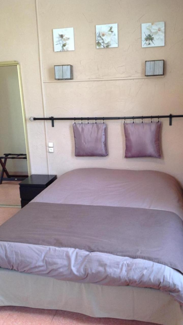 Hotel Restaurant Les Oliviers Nyons Εξωτερικό φωτογραφία